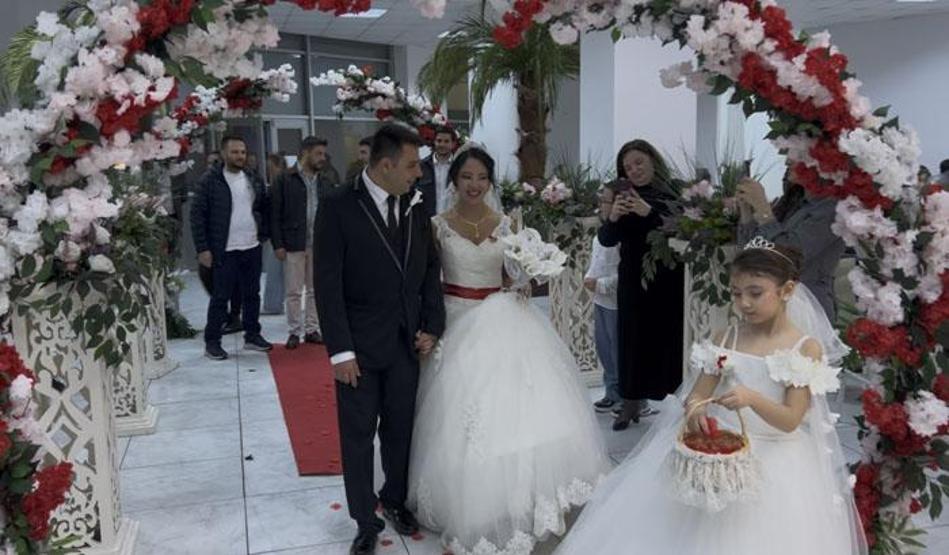 Savaş oyununda tanıştılar Mesafe tanımadı: Filipinlerden Çanakkaleye uzanan evlilik