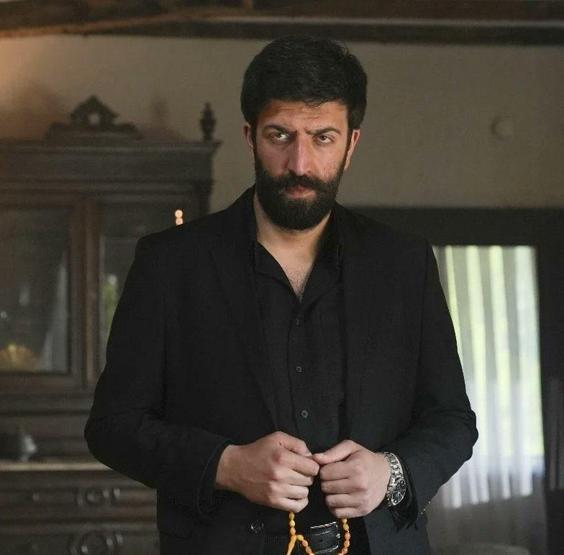 EŞREF RÜYANIN YILDIZI RAMAZAN TETİK HAYATINI KAYBETTİ Cenaze programı belli oldu