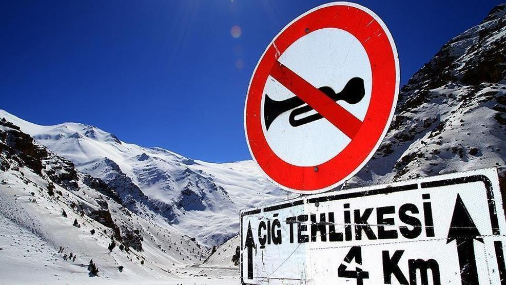 Dikkat Meteorolojiden uyarı üstüne uyarı: Kuvvetli geliyor Sağanak, fırtına, toz taşınımı
