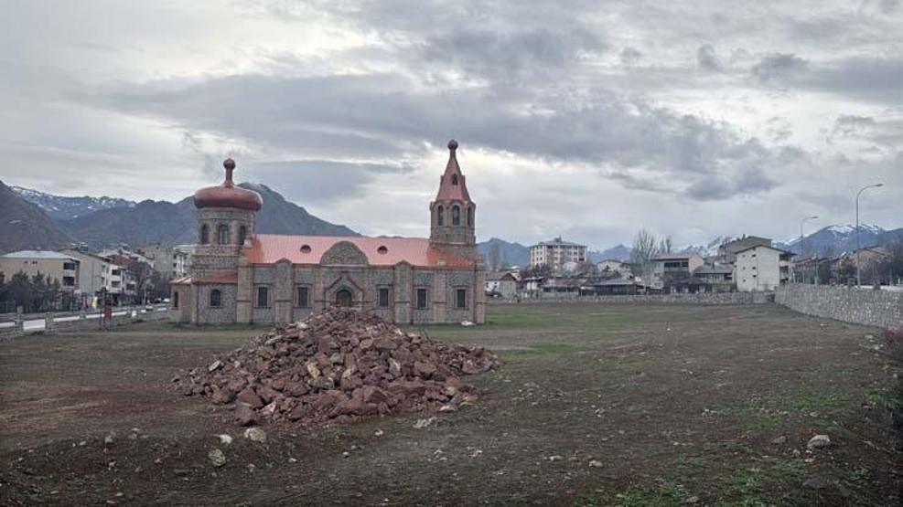 Tarihi kilise kütüphane olacak: 19. yüzyılda Erzurumda inşa edilmişti