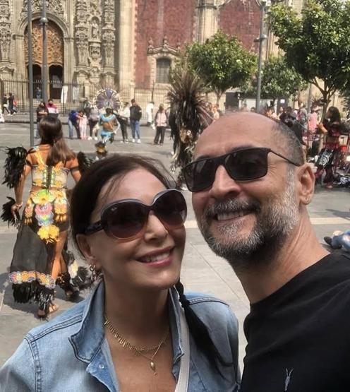 Avrupa Yakası’nın Fatoş’u Şenay Gürler ve Semih Saygıner aşka geldi 12 yıllık birlikteliklerini bakın nasıl kutladılar
