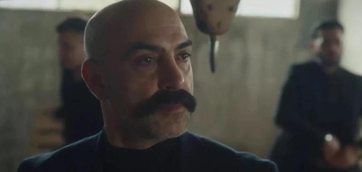 Eşref Rüyada şoke eden kaza Eşref kanlar içinde Nisan çılgına döndü