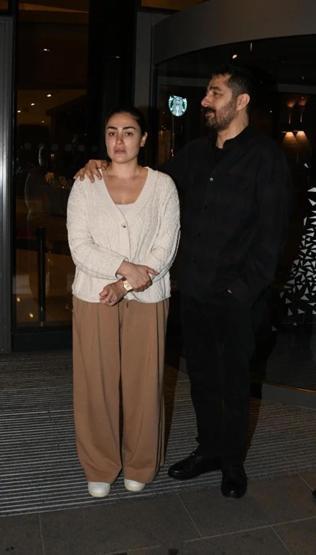 Tatlıses Ailesinde Buzlar Eridi Yoğun Bakımdaki İbrahim Tatlısese Çocuklarından Tam Destek: Yeter ki Babamız İyi Olsun