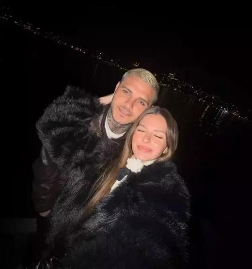 Icardi’den romantizm fırtınası China Suarez ile siyah-beyaz aşk pozuna beğeni yağdı