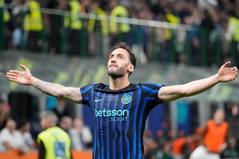 Galatasaray iddiaları sürerken Interden Hakan Çalhanoğlu hamlesi