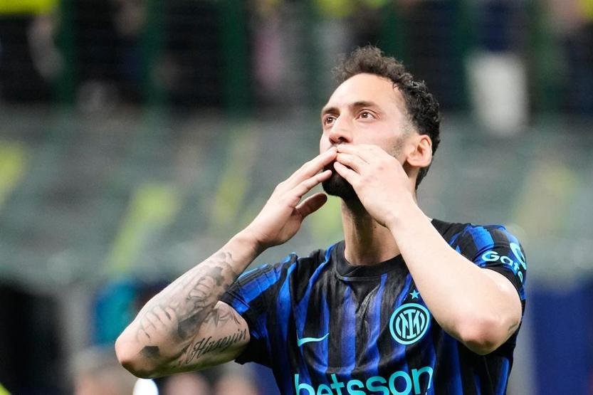 Galatasaray iddiaları sürerken Interden Hakan Çalhanoğlu hamlesi