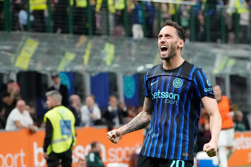 Galatasaray iddiaları sürerken Interden Hakan Çalhanoğlu hamlesi