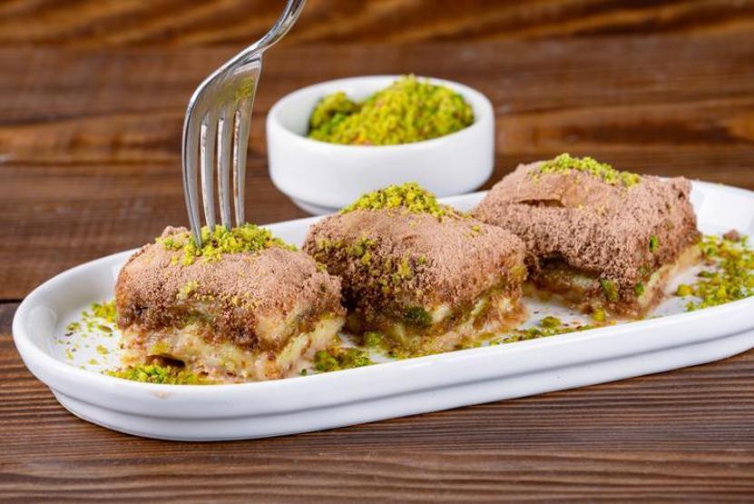 Çikolata, pasta, baklava, kadayıf, künefe... Tam bir lezzet şöleni Tatlı krizlerinin ardında yatan gerçek: Tek nedeni damak tadı değilmiş