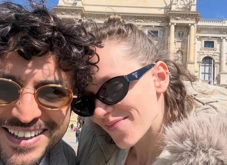 Taner Ölmez ve Ece Çeşmioğlu Viyana’da Aşk Tazeledi Aşk Tatilinden Kalpleri Isıtan Pozlar