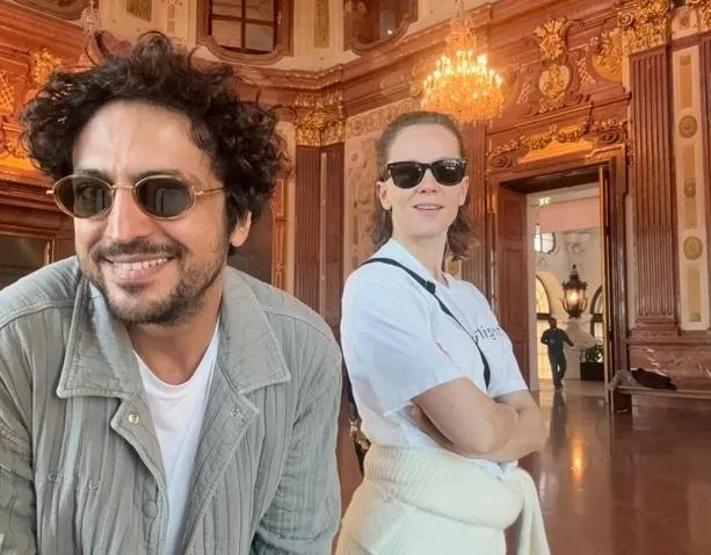 Taner Ölmez ve Ece Çeşmioğlu Viyana’da Aşk Tazeledi Aşk Tatilinden Kalpleri Isıtan Pozlar