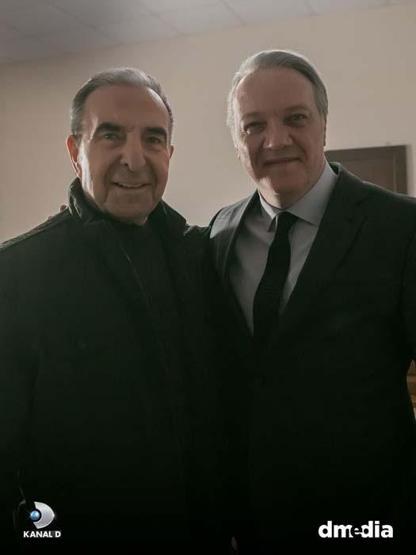 Murat Serezli, Arka Sokaklara Çok Yakıştı Ünlü Oyuncuya Övgü Yağdı