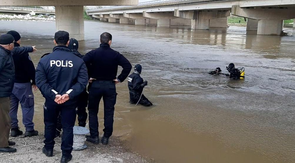 Bursada dereden geçen kestirme yol can aldı