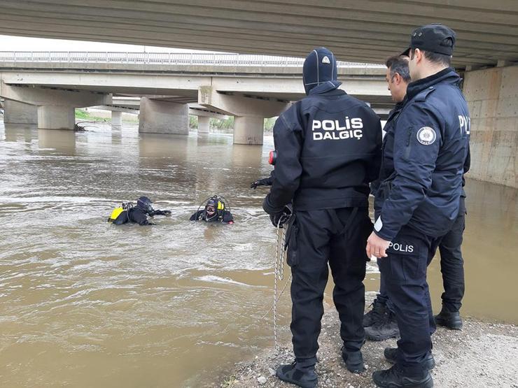 Bursada dereden geçen kestirme yol can aldı