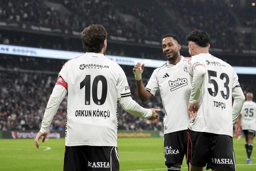 Beşiktaşın kaptanı Orkun Kökçü, Antalyaspor maçına damga vurdu