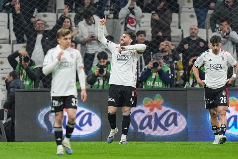 Beşiktaşın kaptanı Orkun Kökçü, Antalyaspor maçına damga vurdu