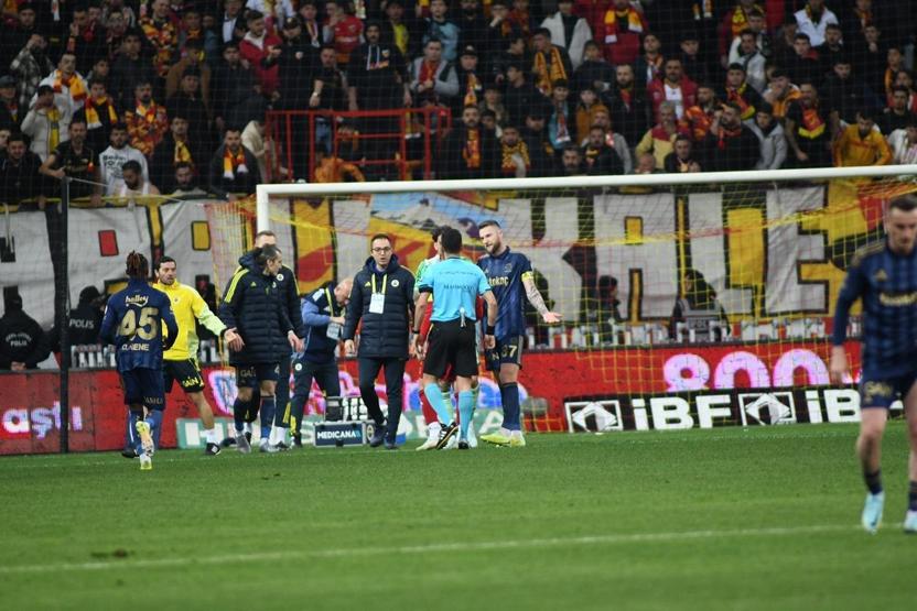 Fırat Aydınus, Kayserispor-Fenerbahçe maçındaki kafa atma pozisyonunu yorumladı
