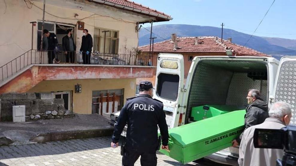11 yıl sonra aynı facia: Baba ve oğlu o evde ölü bulundu