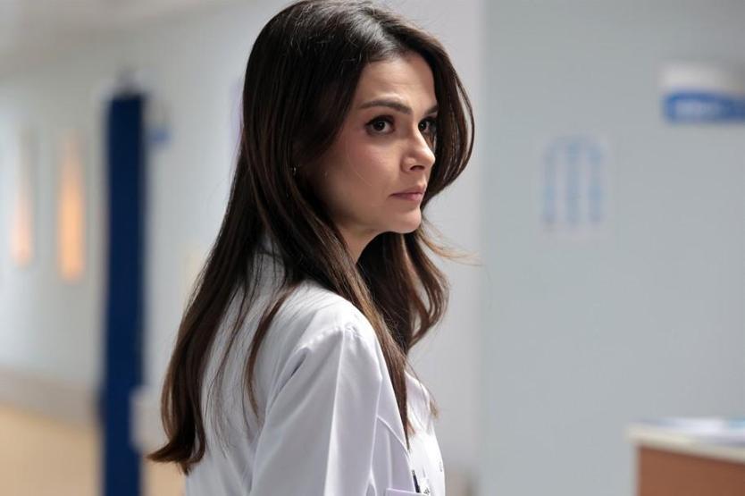 MERYEM, ALBORA KONAĞINDA