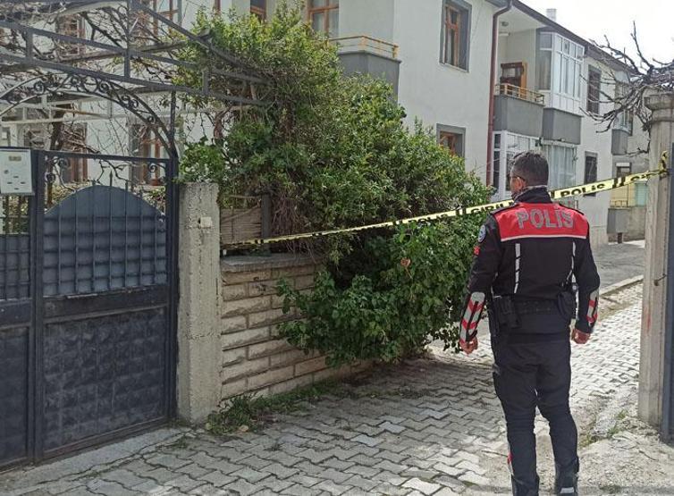 Konyada 3.2 büyüklüğündeki depremin ardından 2 bina tahliye edildi