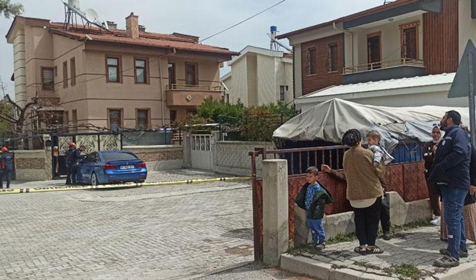Konyada 3.2 büyüklüğündeki depremin ardından 2 bina tahliye edildi