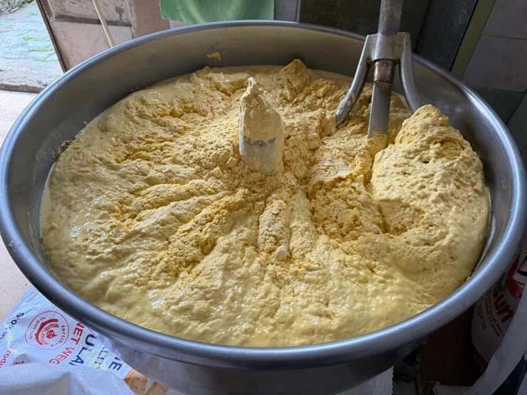 30 Yıllık Gelenek Trabzonun Vazgeçilmez Lezzeti: Tenekede Mısır ekmeği