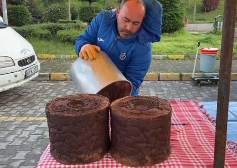 30 Yıllık Gelenek Trabzonun Vazgeçilmez Lezzeti: Tenekede Mısır ekmeği