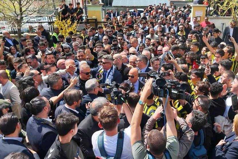 Fenerbahçe Başkanı Sadettin Saran, memleketinde spor salonu açtı: İnşallah bu sene şampiyon olacağız