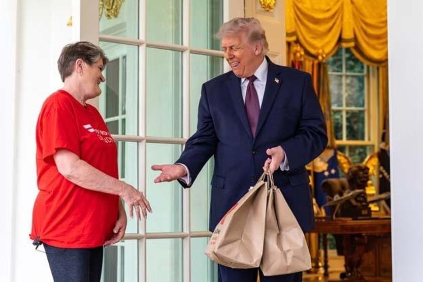 Kurye şovunda Amerikan Trajedisi: Trumpı zora sokacak dram