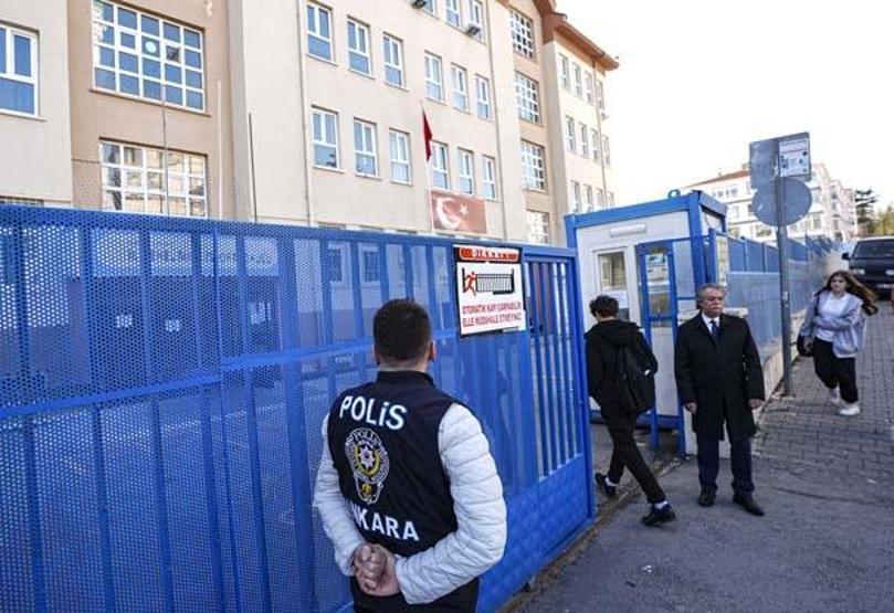 Türkiye Şanlıurfa ve Kahramanmaraştaki olayları konuşuyor Okul önlerinde yeni tedbir