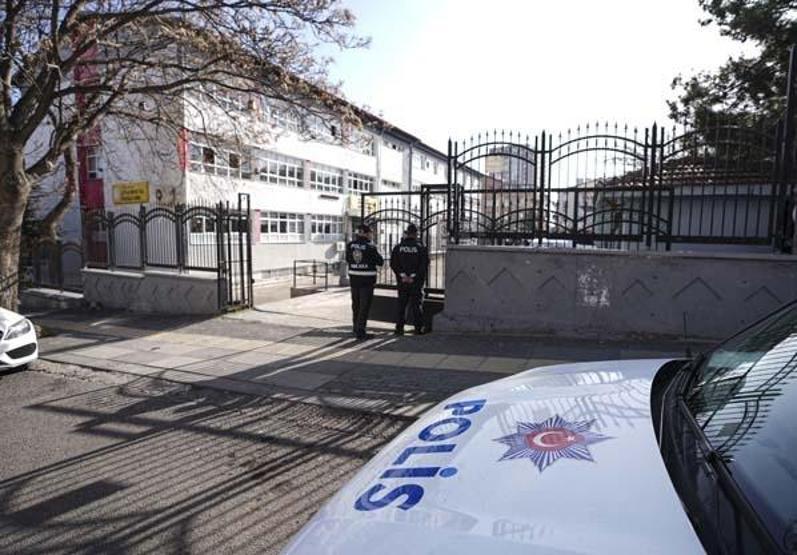 Türkiye Şanlıurfa ve Kahramanmaraştaki olayları konuşuyor Okul önlerinde yeni tedbir
