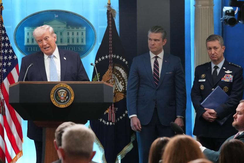Trumpın Savaş Bakanı Hegsethin azli için önerge