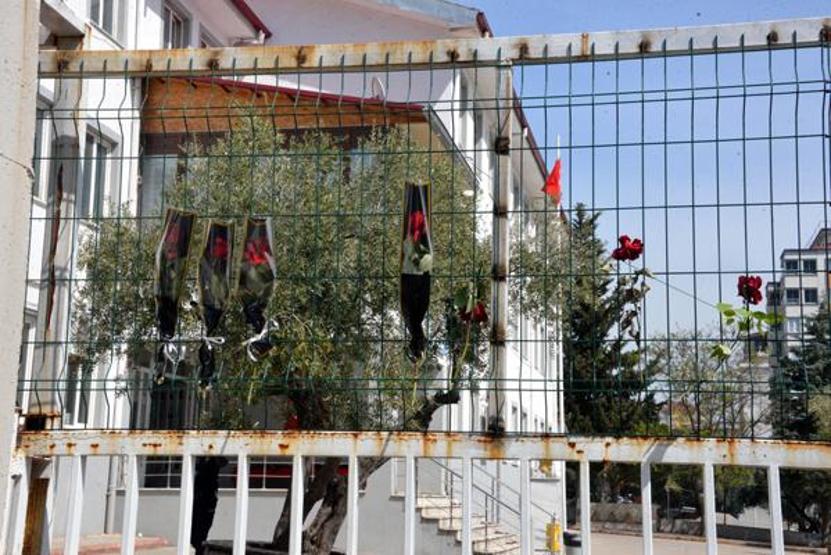 Kahramanmaraşta okulda silahlı saldırı Çantası aranmadan okula alınmıyormuş