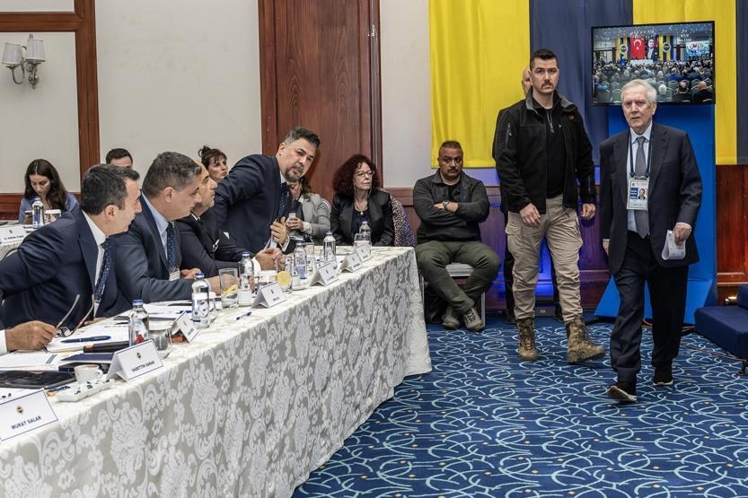 Fenerbahçede Aziz Yıldırımdan transferlere tepki: Bu Sidiki Cherifi kim aldı ya
