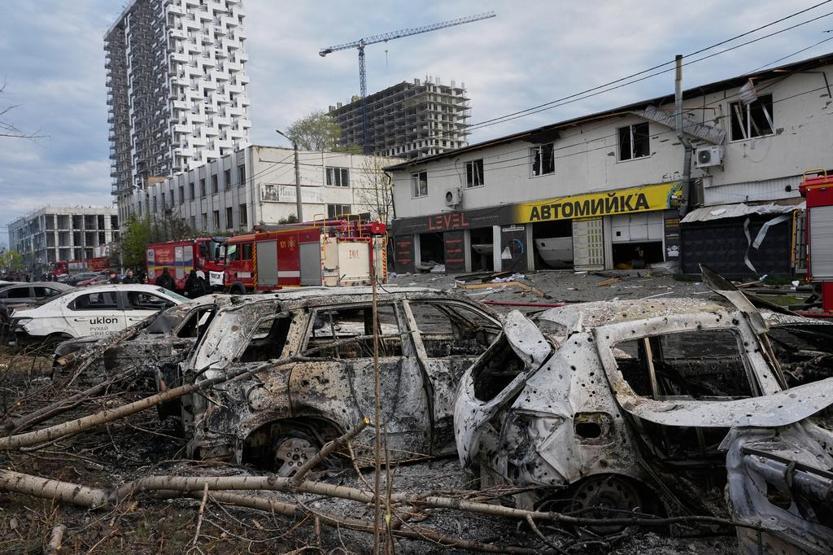 ABDnin Rus petrolü kararına Ukraynadan tepki: O para savaşa gidiyor