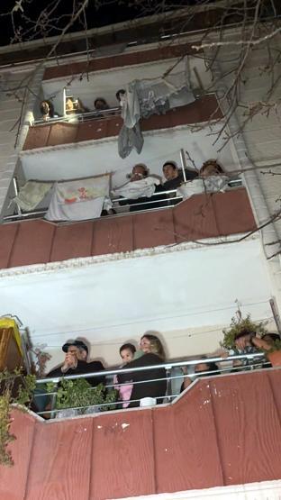 Avcılar’da korku dolu gece Alevler binayı sardı, 20 kişi kurtarıldı