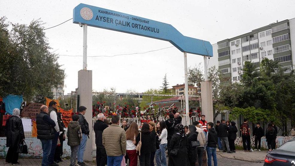 9 kişiyi öldürmüştü: Arkadaşlarına saldırı yapacağını söylemiş