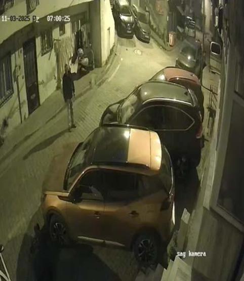 Sokak ortasında nabzı durdu: Bayıldığını gören kişi ise yardım etmeden geçti