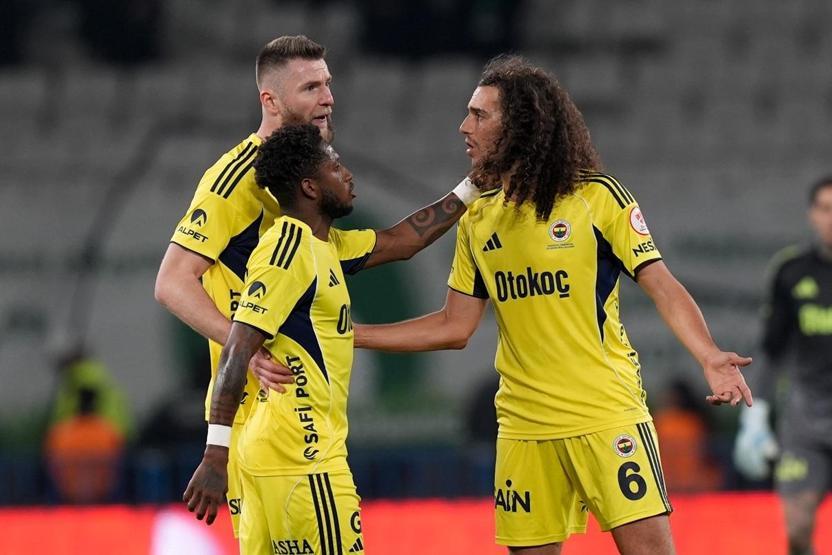 Kupada havlu atan Fenerbahçeye eleştiri: Tek çaresi kaldı...