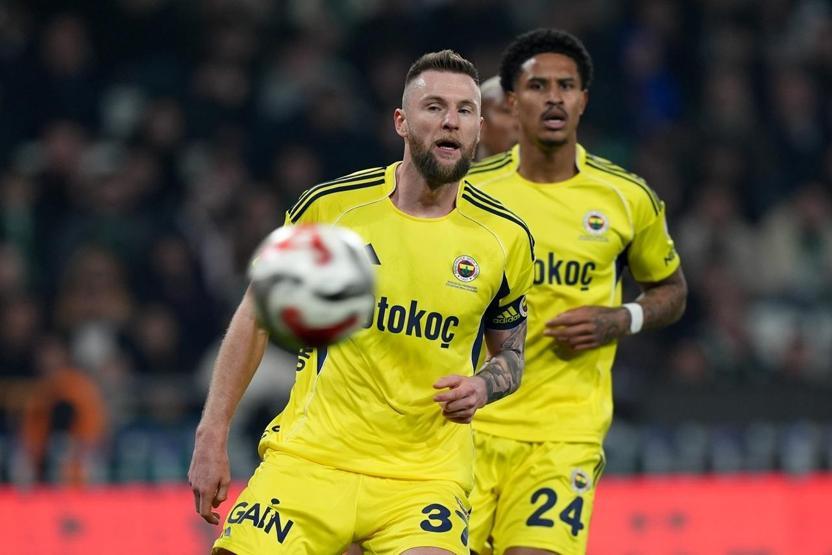 Kupada havlu atan Fenerbahçeye eleştiri: Tek çaresi kaldı...