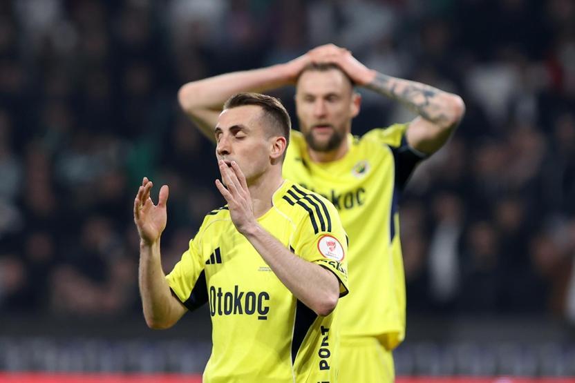 Kupada havlu atan Fenerbahçeye eleştiri: Tek çaresi kaldı...