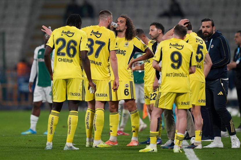 Kupada havlu atan Fenerbahçeye eleştiri: Tek çaresi kaldı...