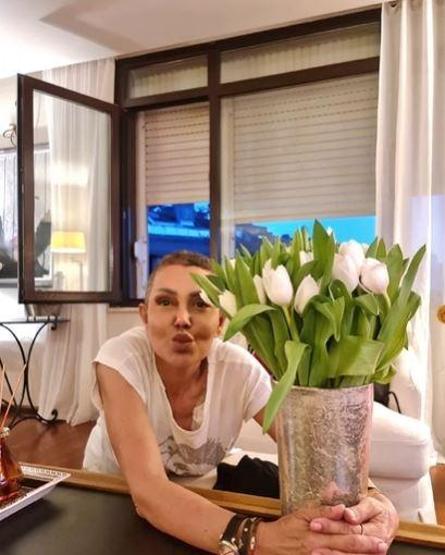Serap Paköz meme kanserine yakalandı: Saçlarımın dökülmesi bu yolun bir parçası Aman dikkat Her 8 kadından birinde görülüyor