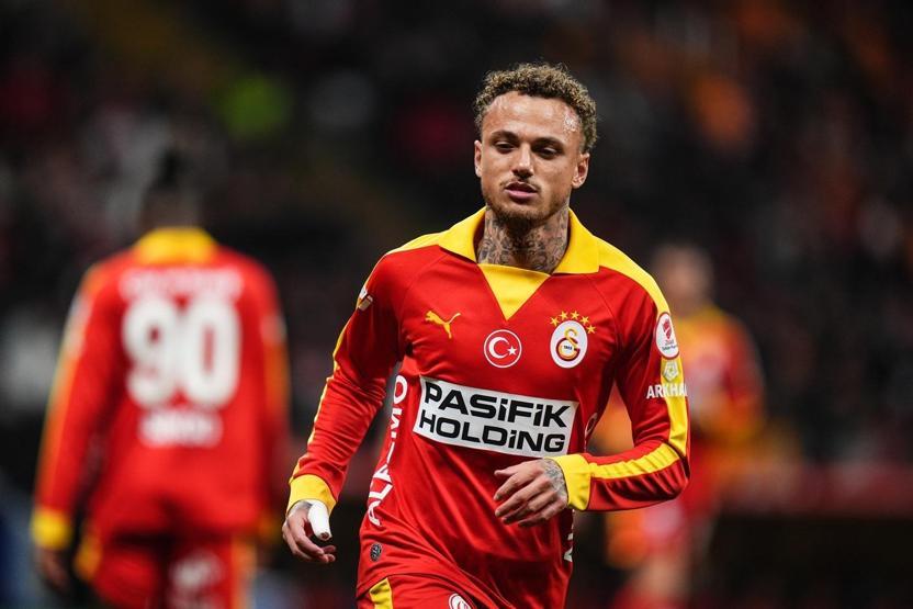 Galatasarayın kiralık yıldızı Noa Lang için sürpriz iddia Transferde ezeli rakip devrede...