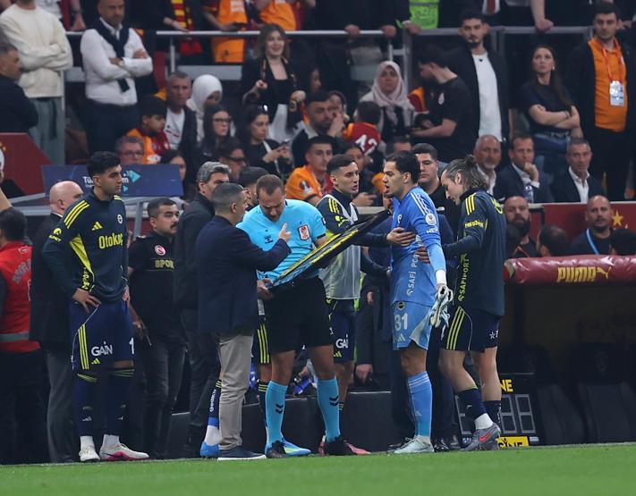 Nihat Kahveci, derbi sonrası Edersona patladı: Atsın diye her şeyi yaptı
