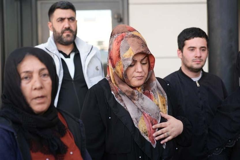Burun ameliyatında ölüm... Acılı anne: Kızım güle oynaya girmişti ameliyata