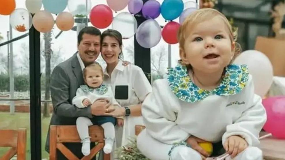 İlker Aksum ve eşi Dilay Ekmekçioğlundan mutlu aile tablosu