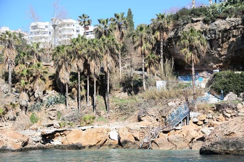 Falezlerdeki işgale yıkım kararı