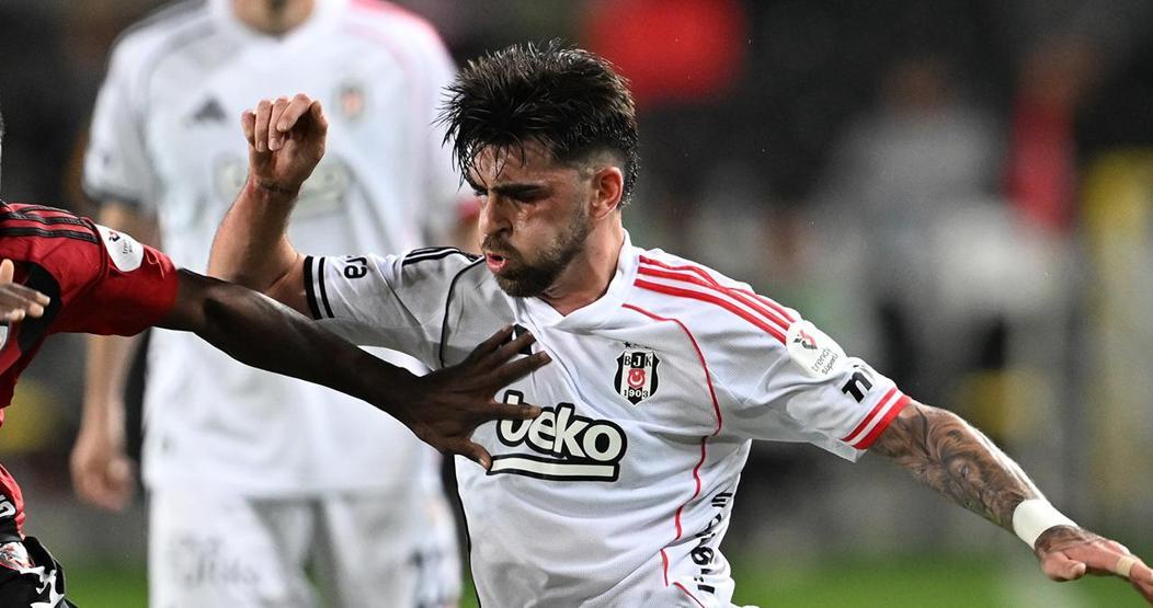 Beşiktaşta Rashica defteri kapanıyor Talibi Süper Ligden...