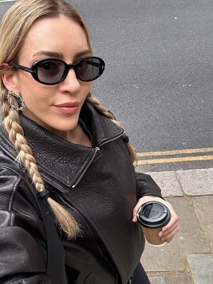 Kenan İmirzalıoğlunun güzeller güzeli eşi Sinem Kobalın yeni tatil rotası belli oldu Londra aydınlandı