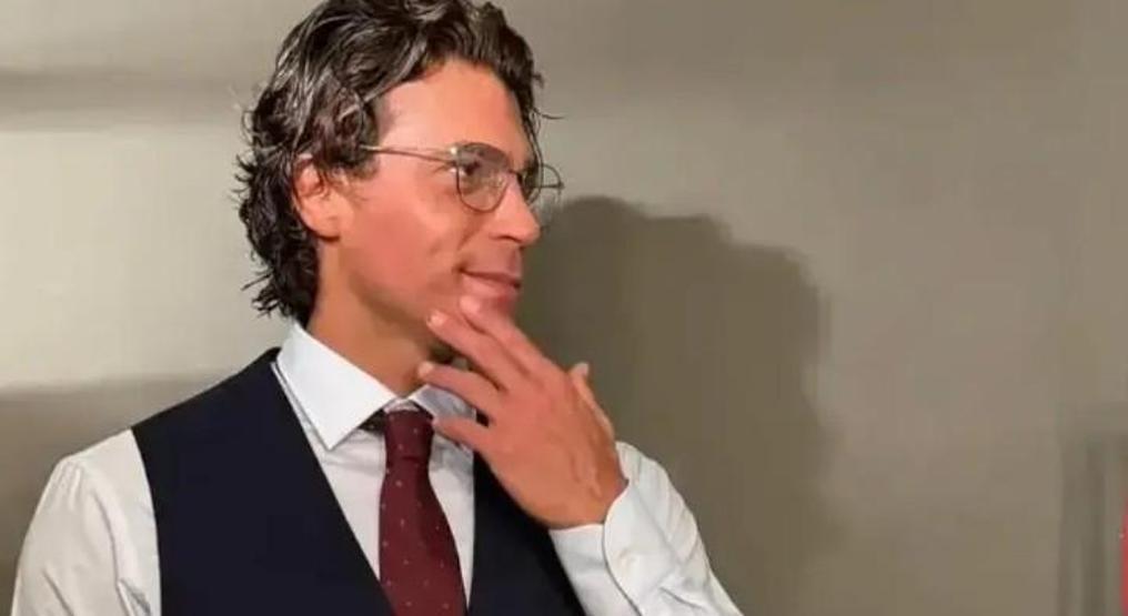 Can Yaman yeni imajıyla şaşırttı Ünlü oyuncunun son hali gündem oldu